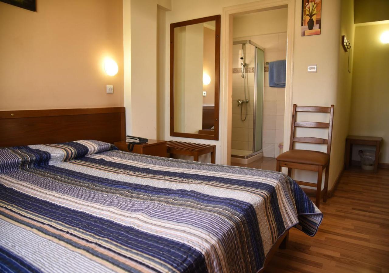 Elysso Hotel Larnaca Bagian luar foto