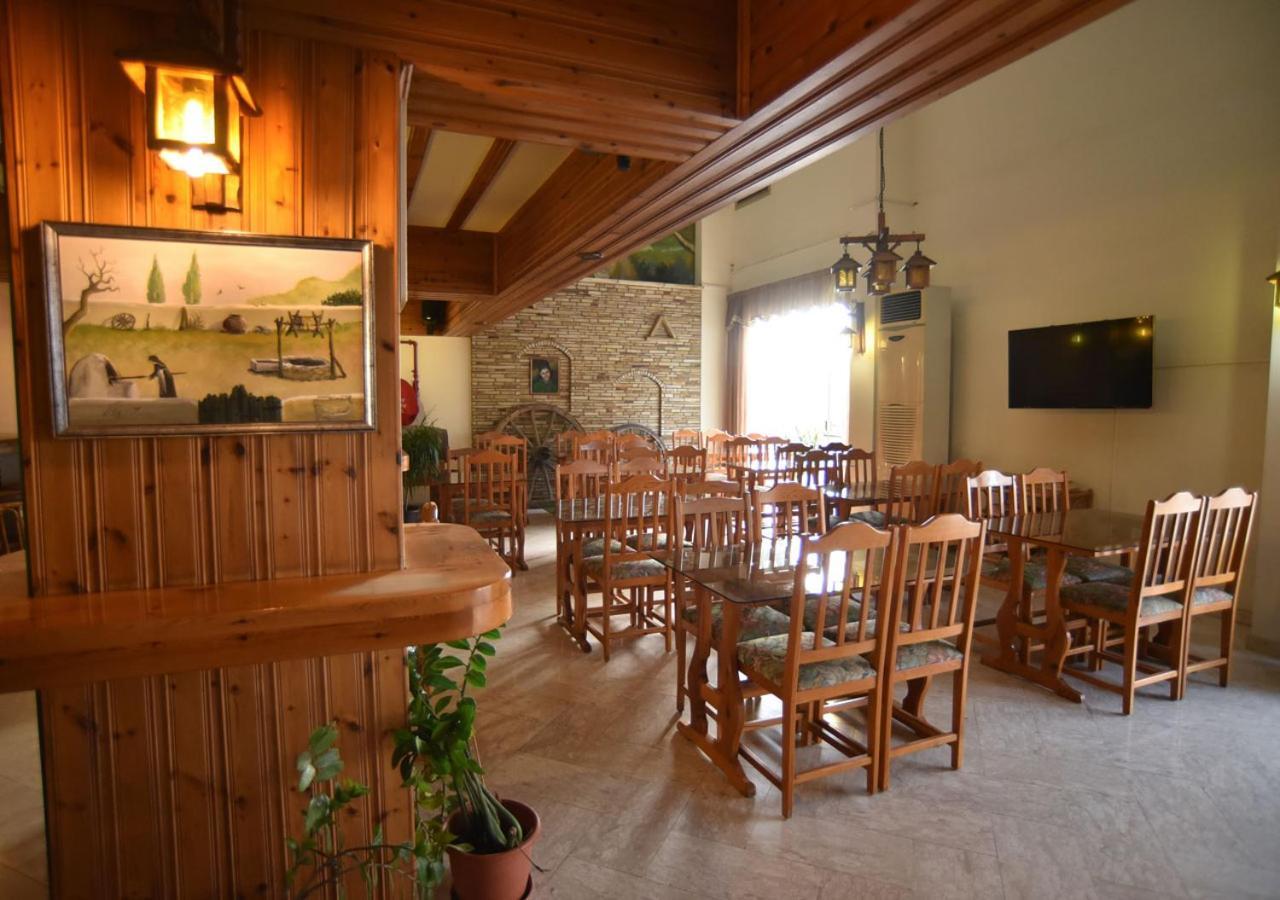 Elysso Hotel Larnaca Bagian luar foto