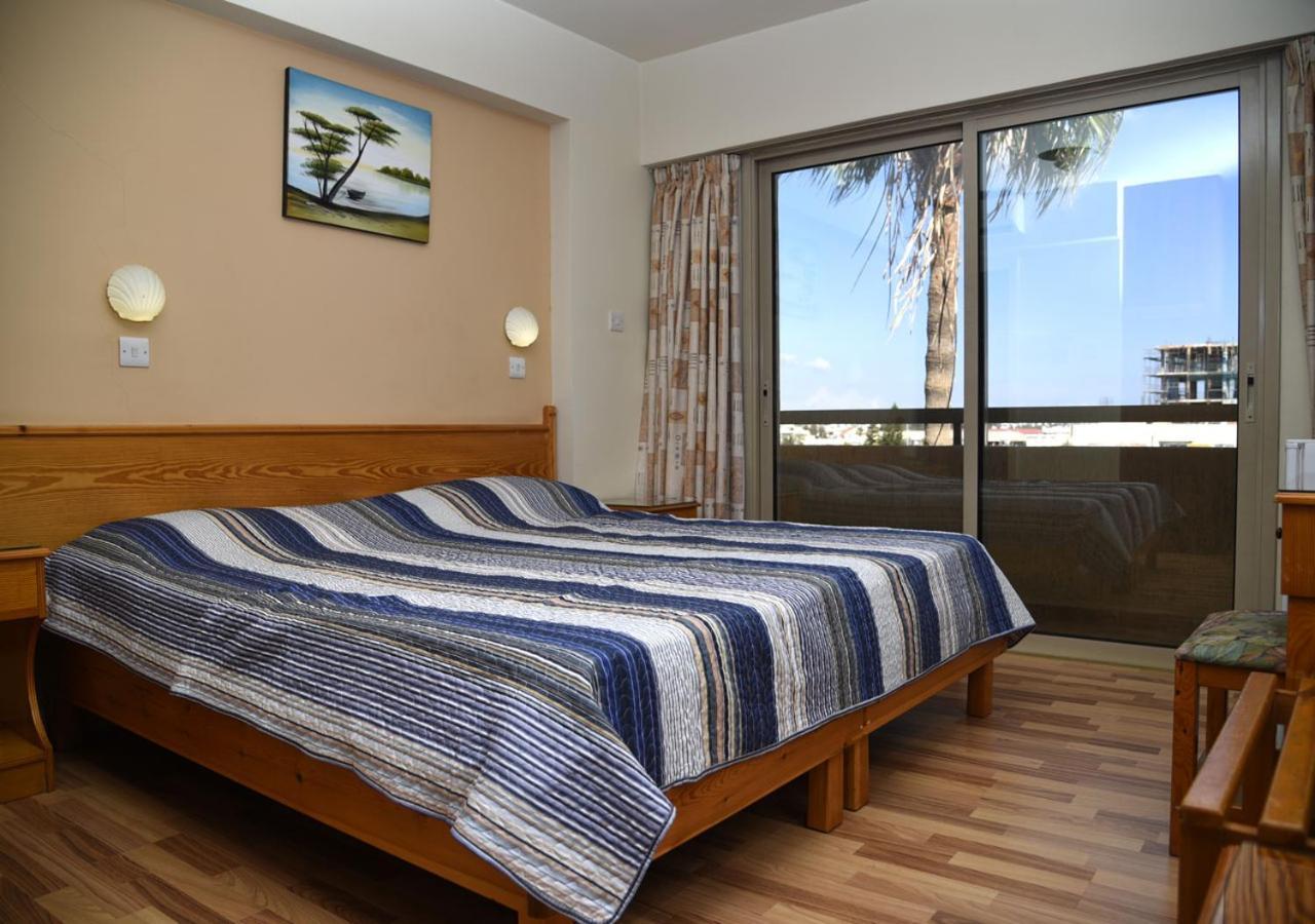 Elysso Hotel Larnaca Bagian luar foto